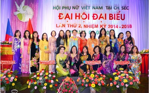 Đại hội Đại biểu lần thứ hai nhiệm kỳ 2014- 2018 Hội phụ nữ Việt Nam tại Cộng hòa Séc - ảnh 5
